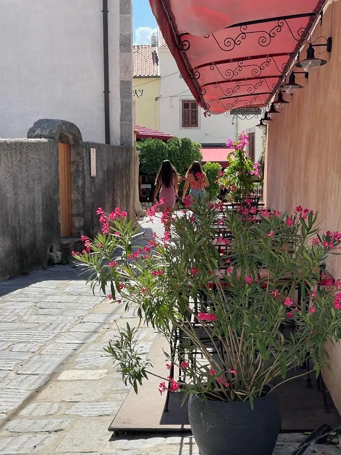 Art Galija Holiday Home Krk Town 0*,